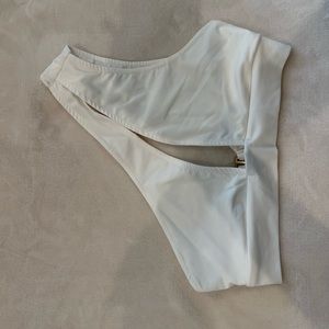 Superdown One Shoulder White Crop Top